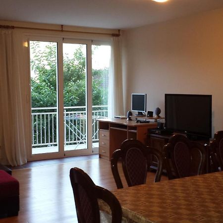 Apartments Milano تْشيرسيك نوفي الغرفة الصورة