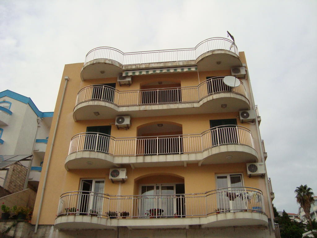 Apartments Milano تْشيرسيك نوفي الغرفة الصورة